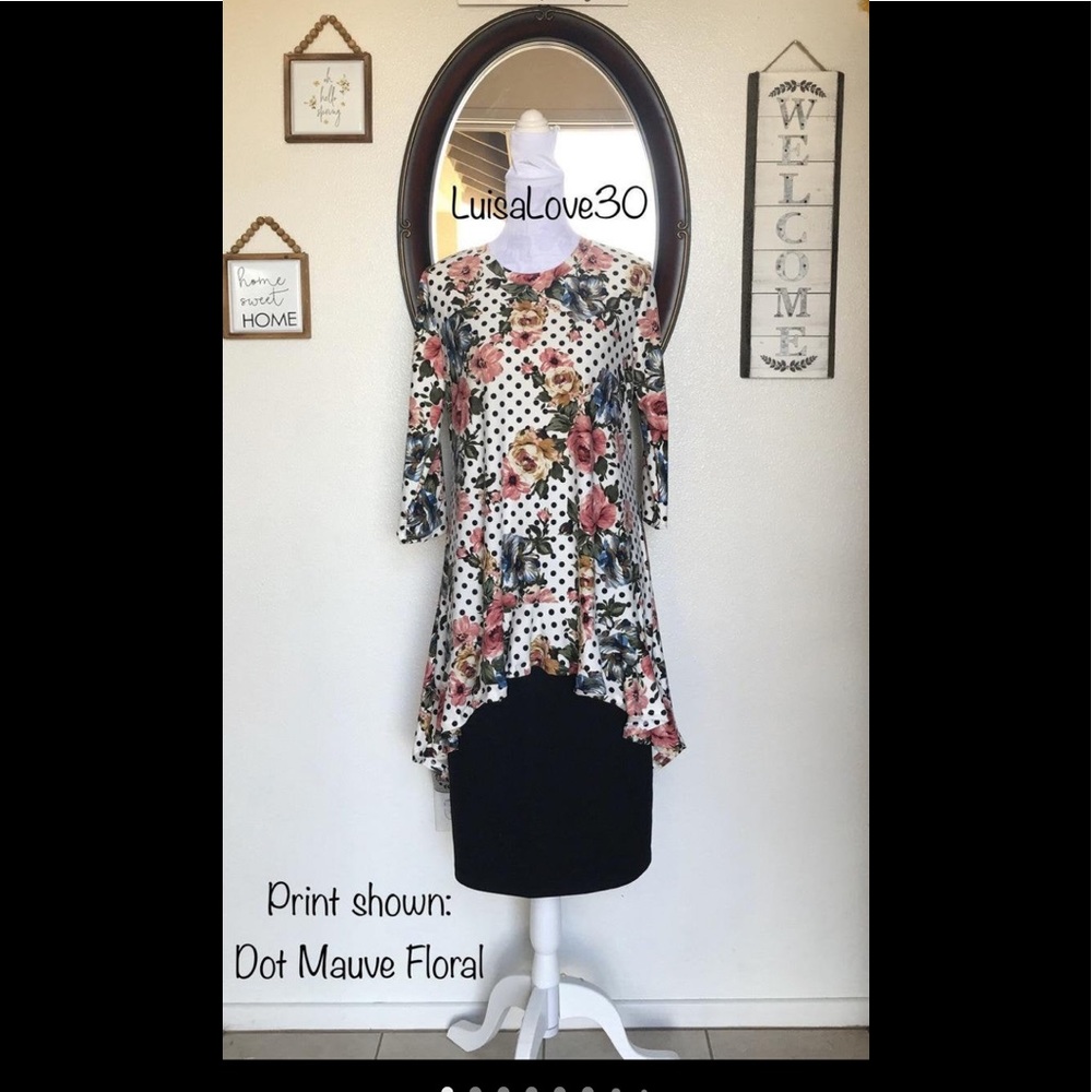 Gorgeous hi low ruffle blouse